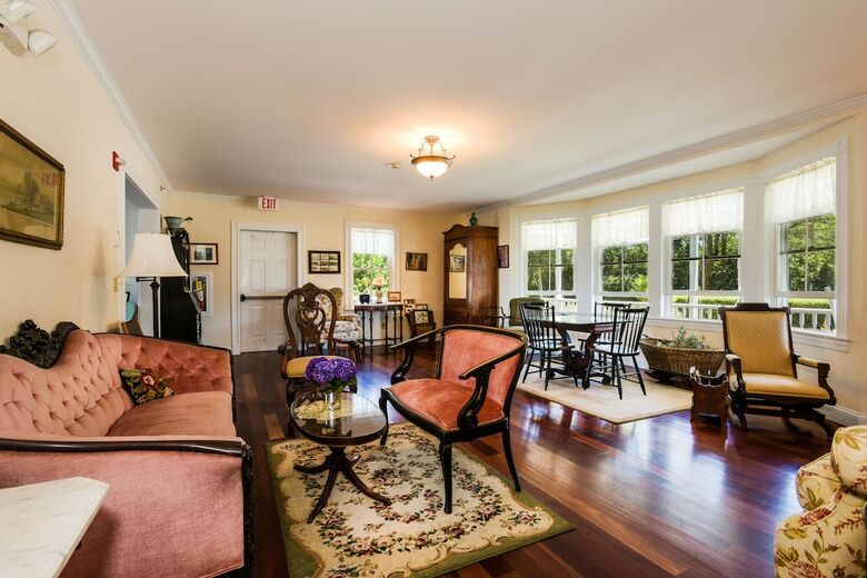 Bed & Breakfast Payne's Harbor View Inn