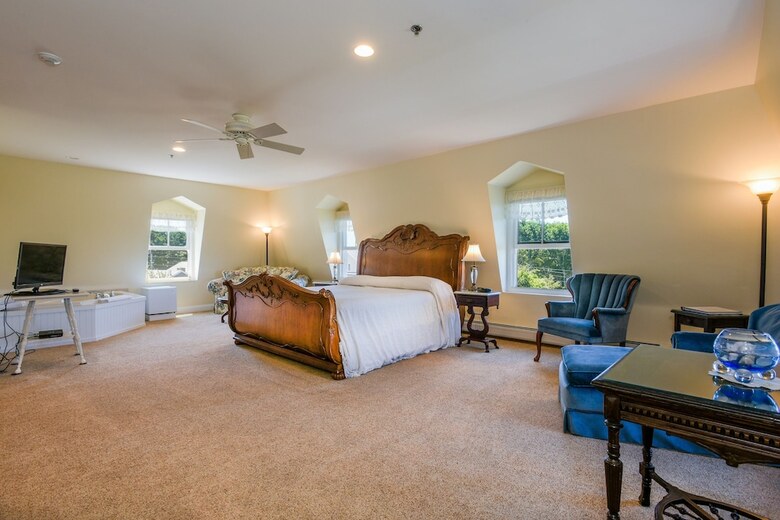 Bed & Breakfast Payne's Harbor View Inn