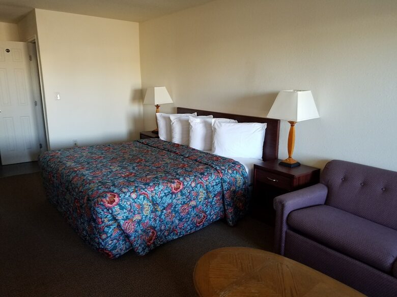 Motel Sahara Inn