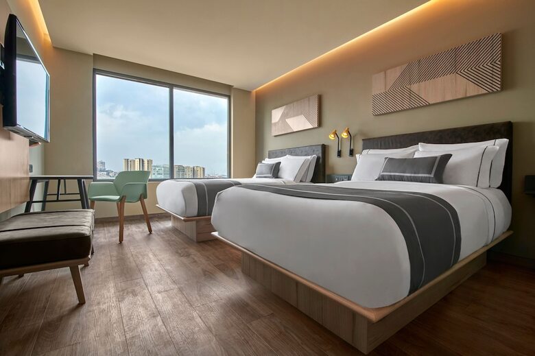 Hotel City Express Plus By Marriott Ciudad De Mexico Interlomas