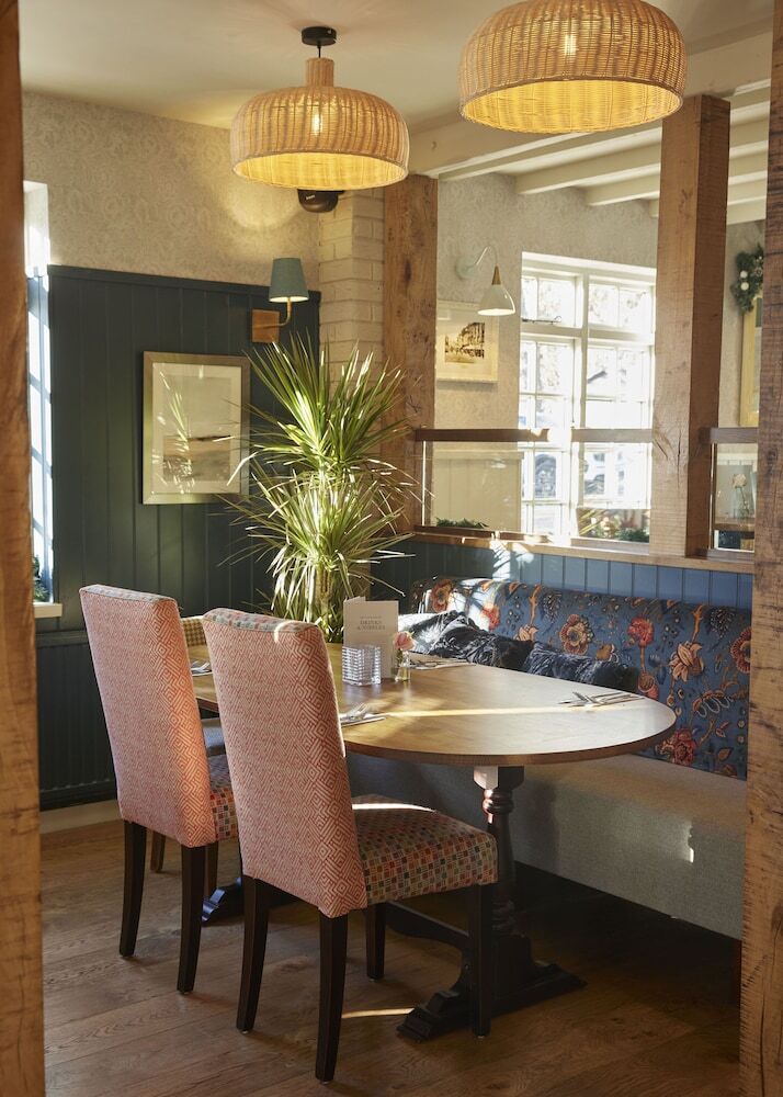 Castle Hotel By Chef And Brewer Collection