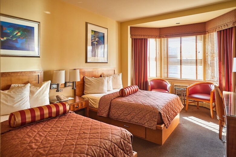 Hotel Alexander Inn