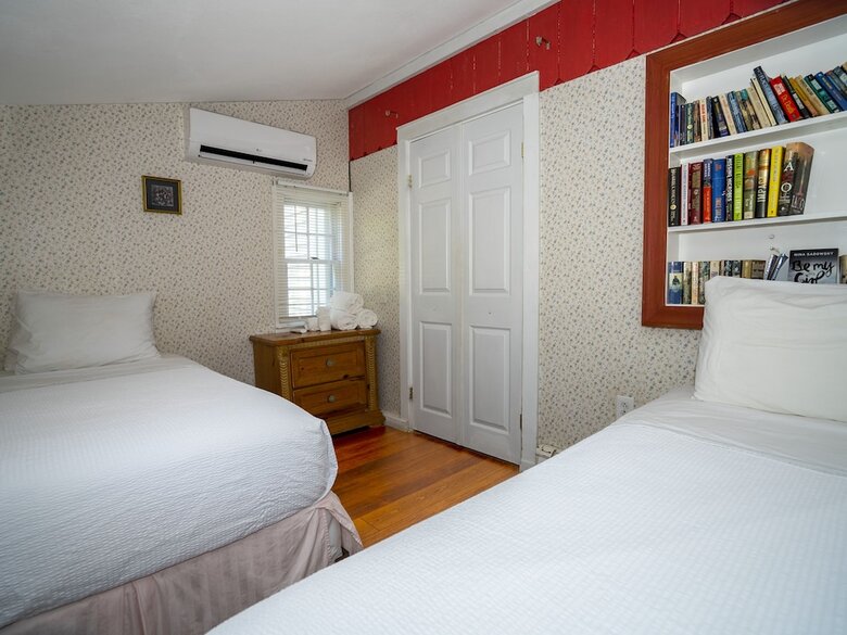 Hampton's Vacation Inn