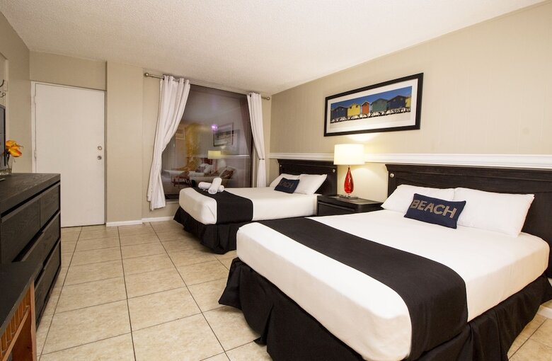 Hotel Rooftop Resort - Clothing Optional - Adult Only