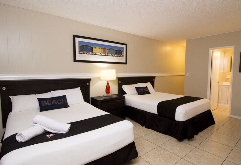 Hotel Rooftop Resort - Clothing Optional - Adult Only