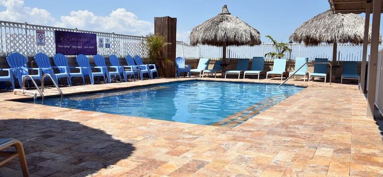 Hotel Rooftop Resort - Clothing Optional - Adult Only