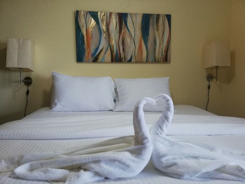Hotel Paradise Inn