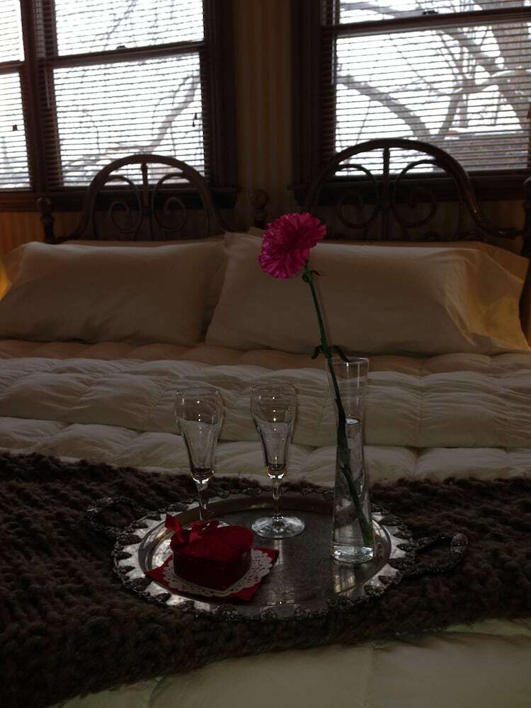 Bed & Breakfast Morning Glory Inn