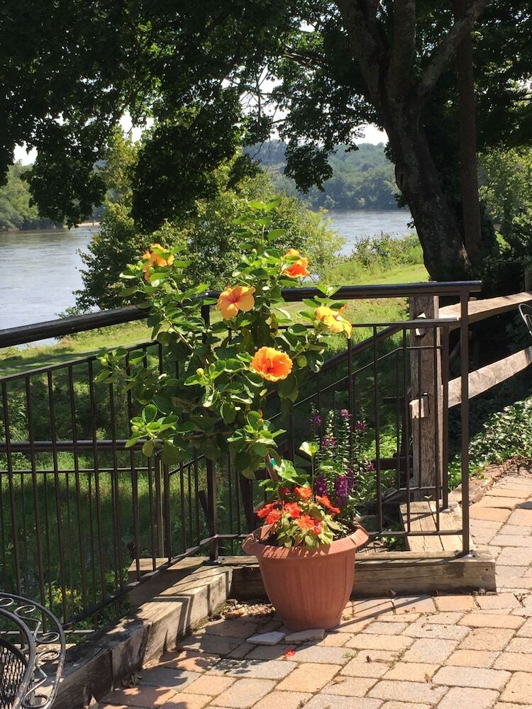 Bed & Breakfast Lumberville 1740 House