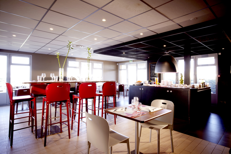 Hotel Campanile Villejust - Za Courtaboeuf