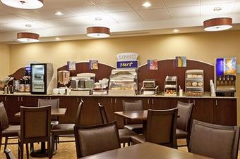 Hotel Holiday Inn Express & Suites Malone