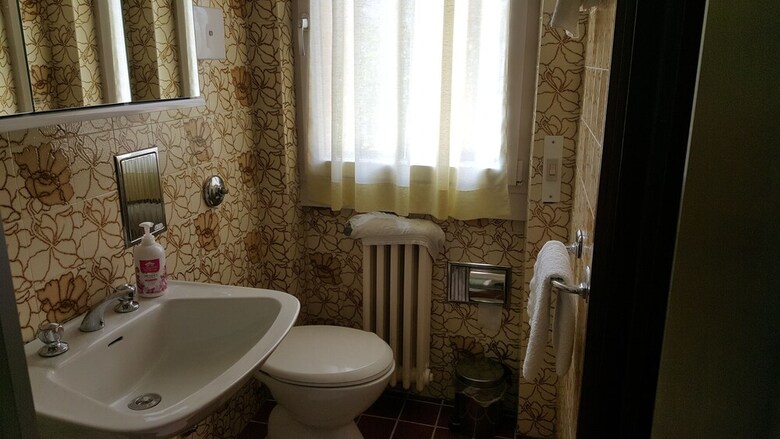 Bed And Breakfast Groane