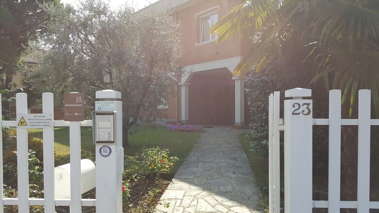 Bed And Breakfast Groane