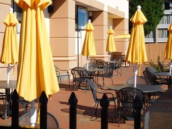 Clarion Hotel Airport Greensboro