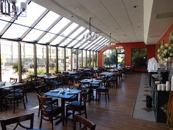 Clarion Hotel Airport Greensboro