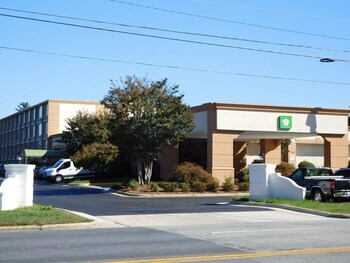 Clarion Hotel Airport Greensboro