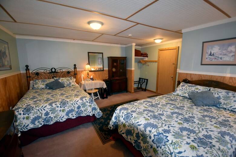 Alaska Grizzly Lodge