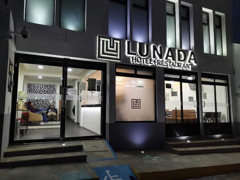 Hotel Lunada