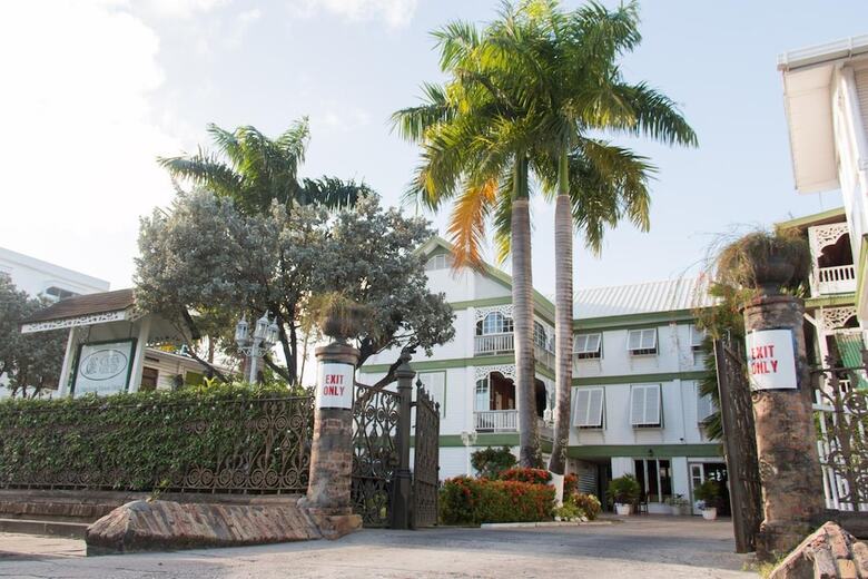 Hotel Cara Lodge