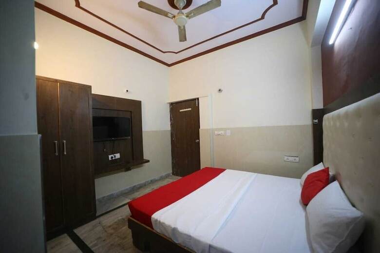 Hotel Ambika Palace By Shiwani Associate