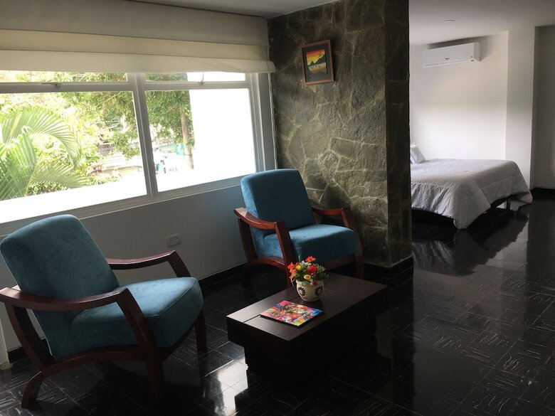 Hotel Vallclaire Suites
