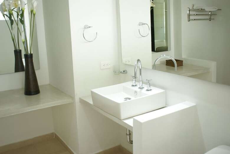 Hotel Vallclaire Suites