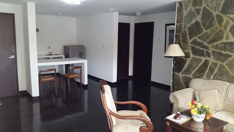 Hotel Vallclaire Suites