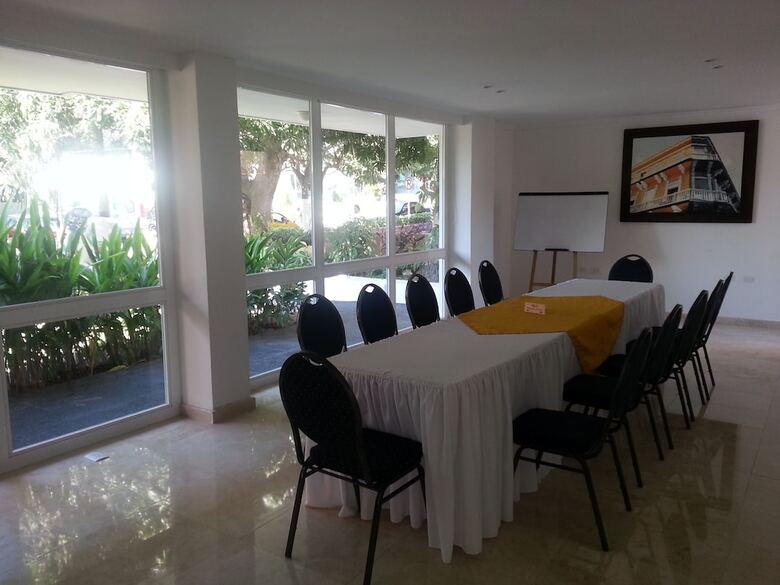 Hotel Vallclaire Suites