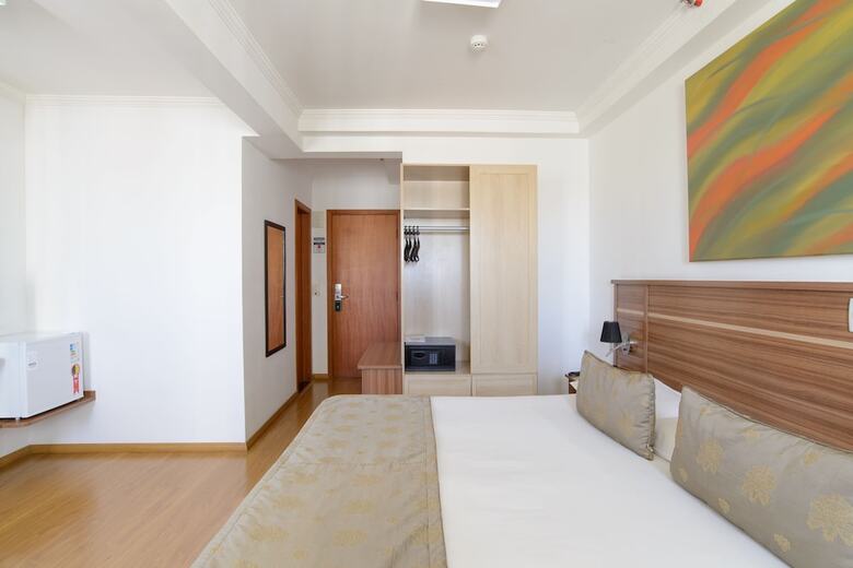 Faro Hotel S�o Jos� Dos Campos