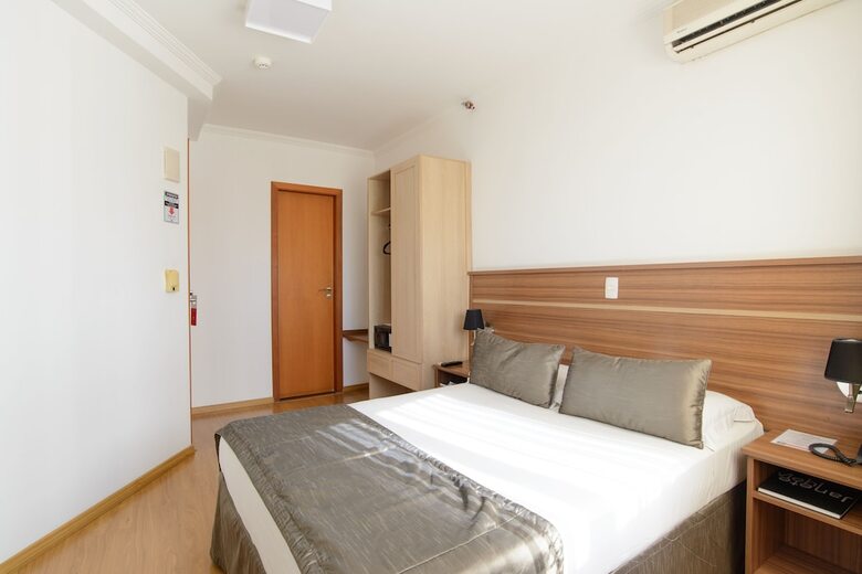 Faro Hotel S�o Jos� Dos Campos