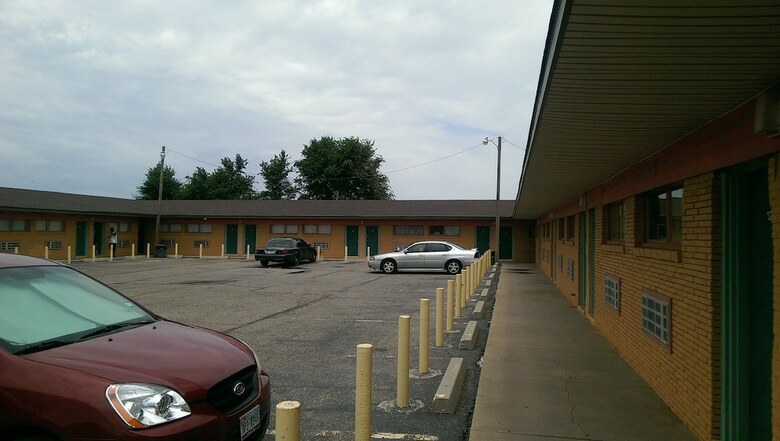 Motel Deluxe Inn