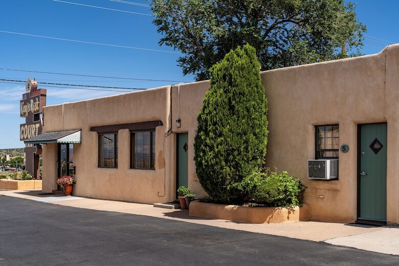 Motel King's Rest Court Inn