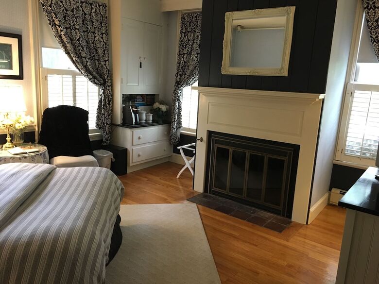 Bed & Breakfast Pinecrest Inn