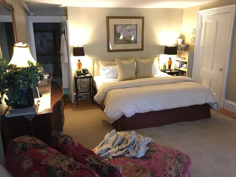 Bed & Breakfast Pinecrest Inn