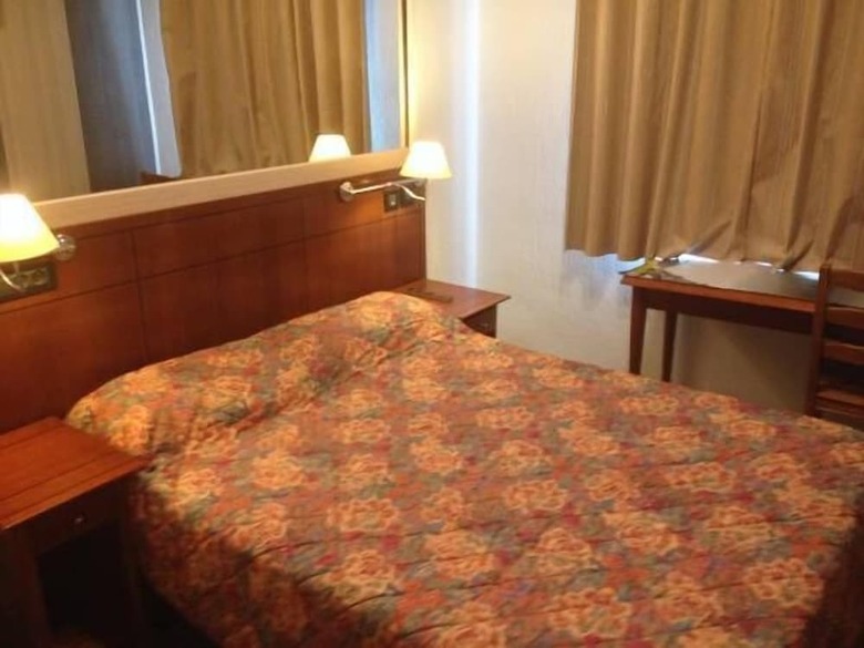 Hotel Le Paname Clichy