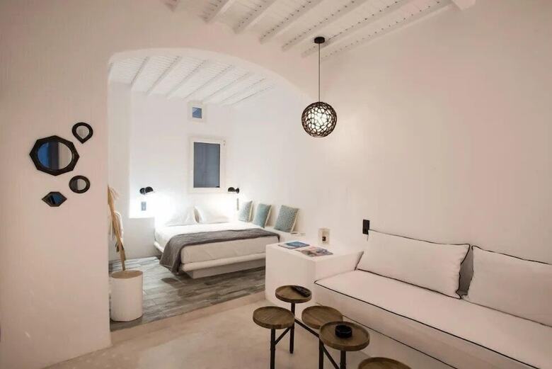 Mykonos High Cloe