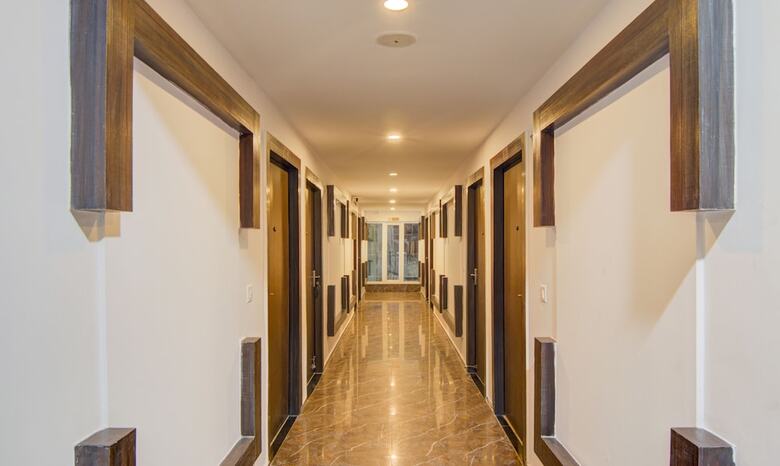 Hotel Treebo The Platinum Studio 50
