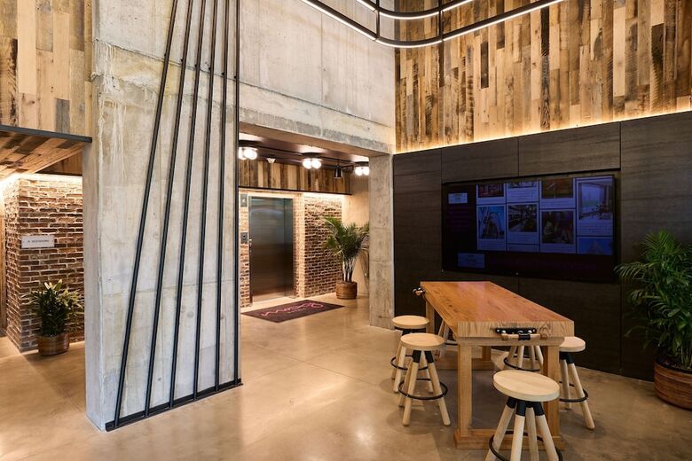 Hotel Moxy Charleston Downtown