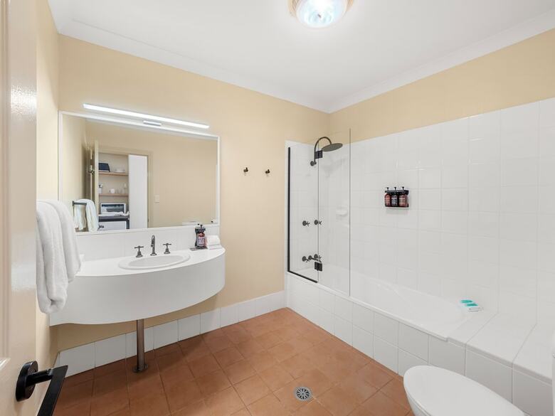 Arabella Garden Inn Motel