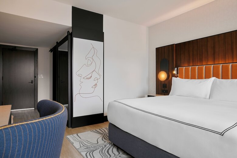 Hotel The Godfrey Detroit, Curio Collection By Hilton