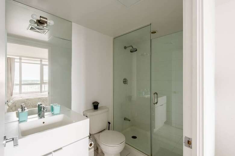 Aparthotel Luxury Waterfront View & Free Parking