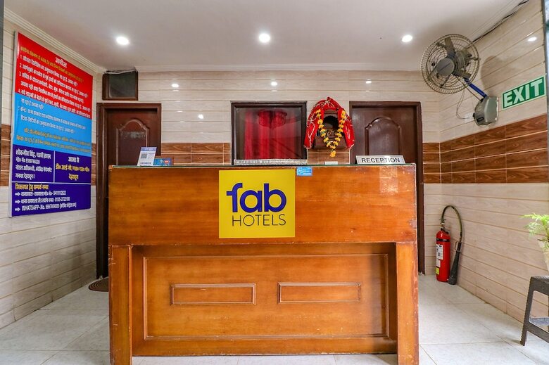 Hotel Fabexpress Royal Stays