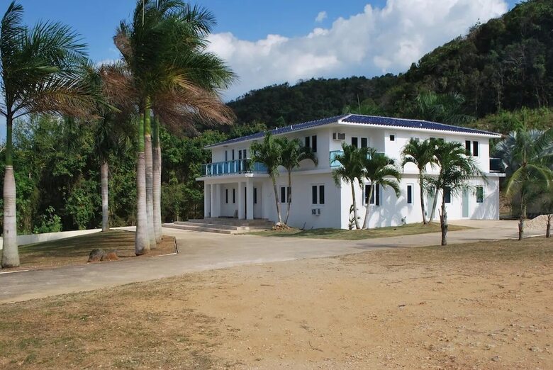 Hotel Manati World Point Inn
