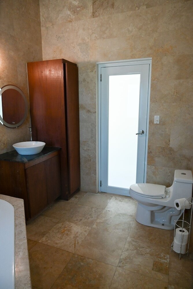 Hotel Manati World Point Inn