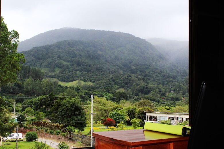 Casa De Monta�a Bed & Breakfast