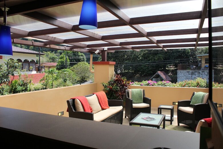 Casa De Monta�a Bed & Breakfast