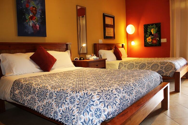Casa De Monta�a Bed & Breakfast
