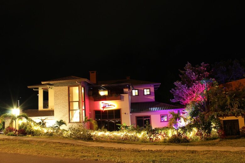 Casa De Monta�a Bed & Breakfast