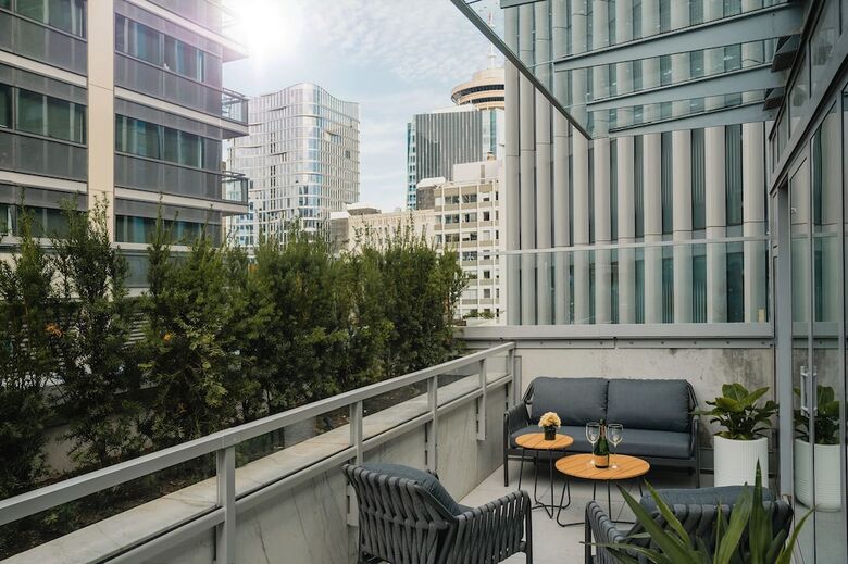 Azur Legacy Collection Hotel