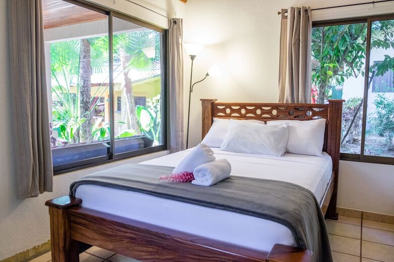 Zula Inn Aparthotel
